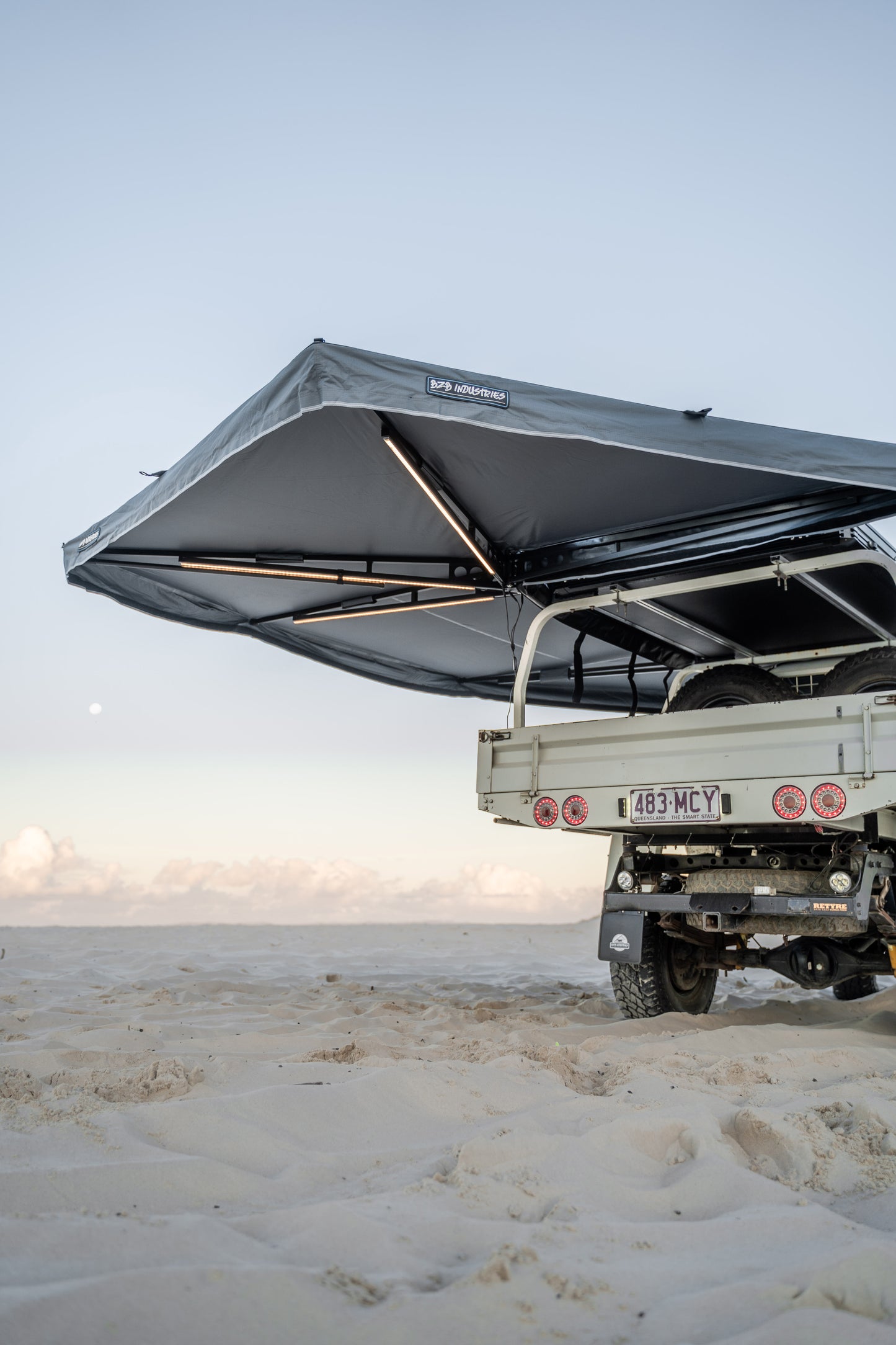 270XL Freestanding Awning