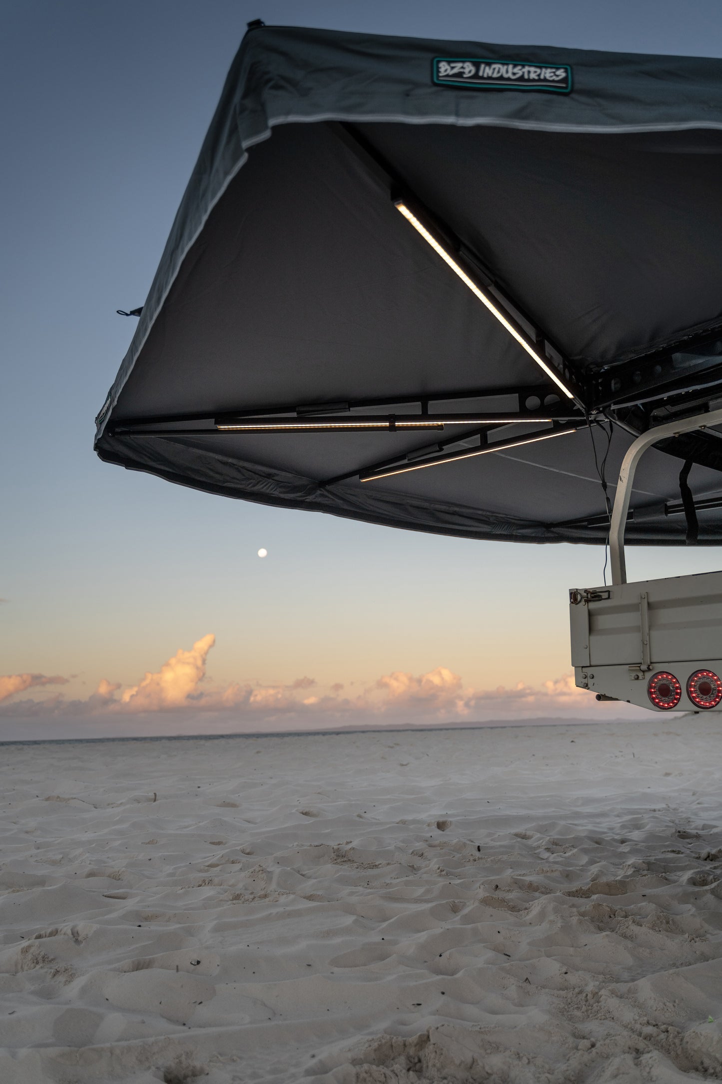 270XL Freestanding Awning