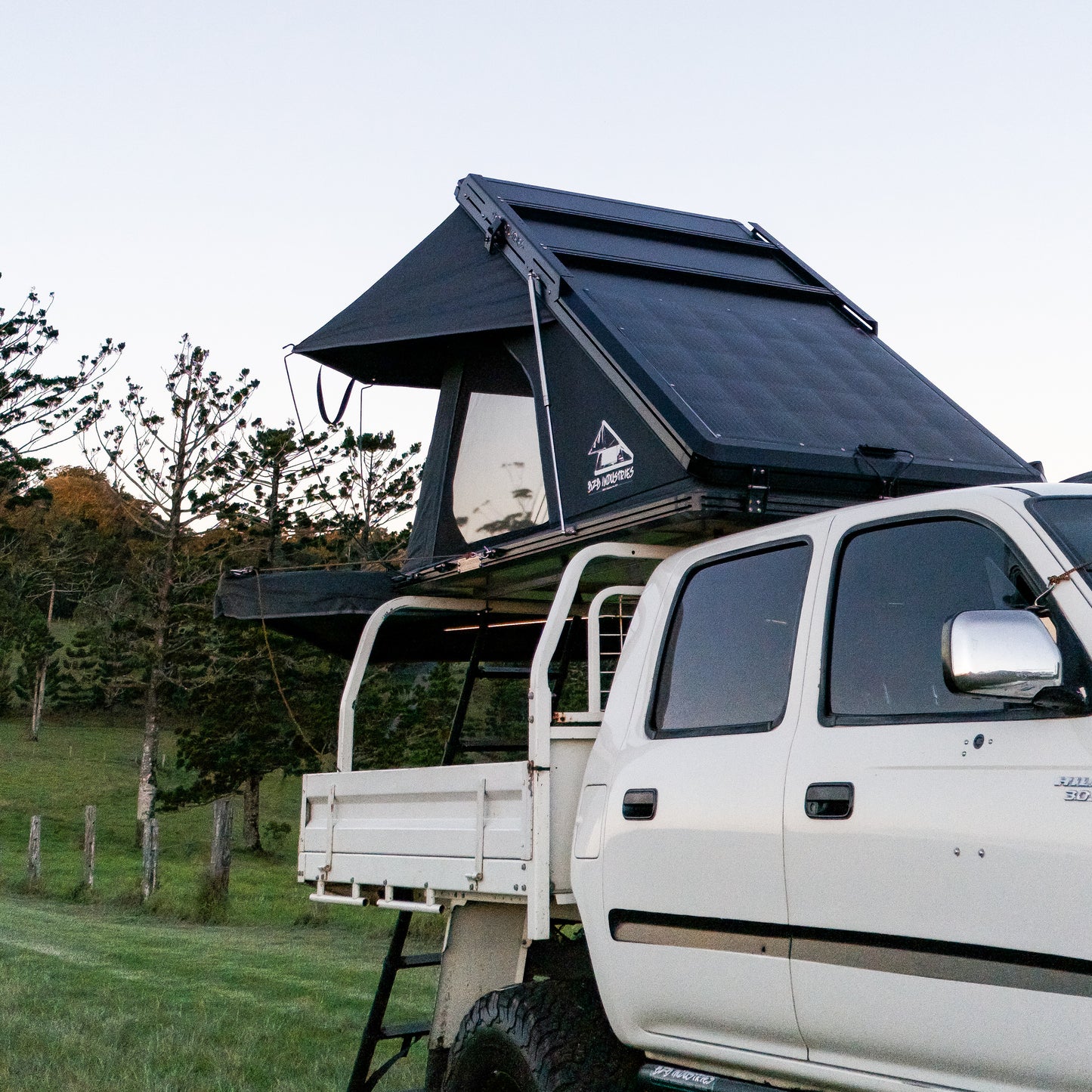 BZB SL Pro Rooftop Tent - EOFY SALE! 💥