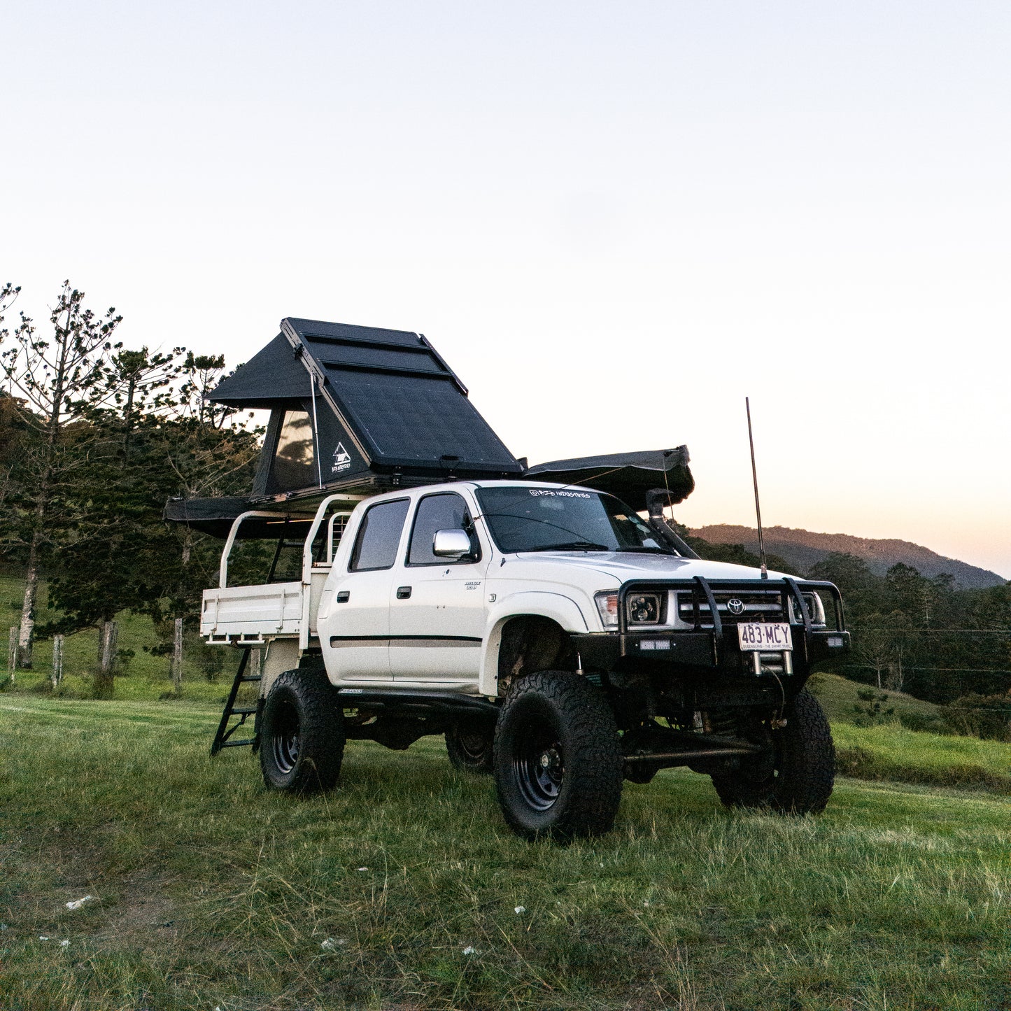 BZB SL Pro Rooftop Tent - EOFY SALE! 💥